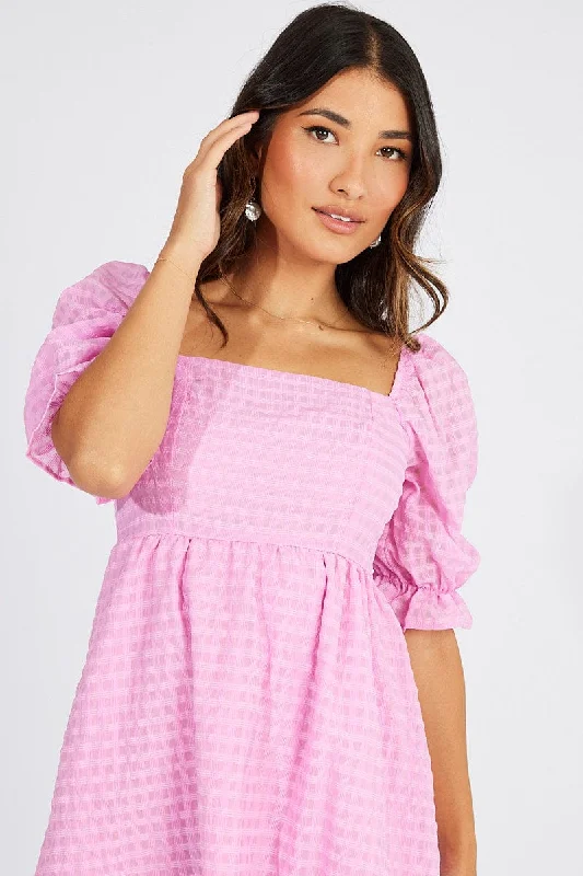 Mini dress with eyelet fabric-Pink Mini Dress Puff Sleeve