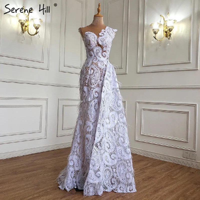 Evening dress with mermaid style-Serene Hill White Mermaid Overskirt Evening Dresses Gowns 2024 Lace Feather Elegant Formal Women Party LA71143